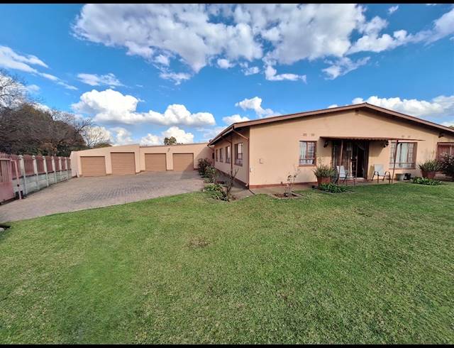 3 BEDROOM HOUSE FOR SALE IN VANDERBIJLPARK SE 1